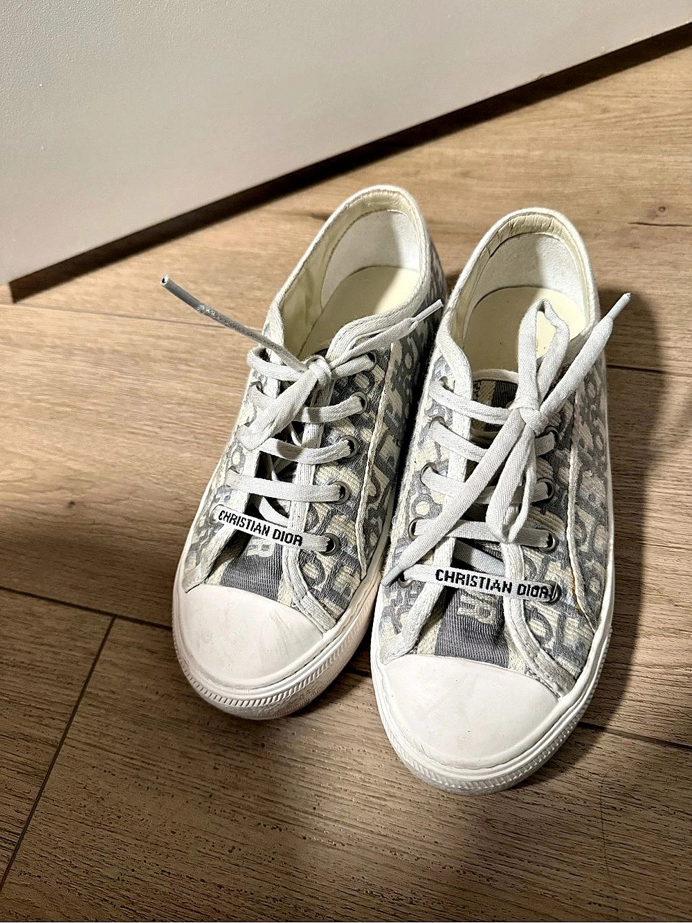 B23 Sneakers White & Gray